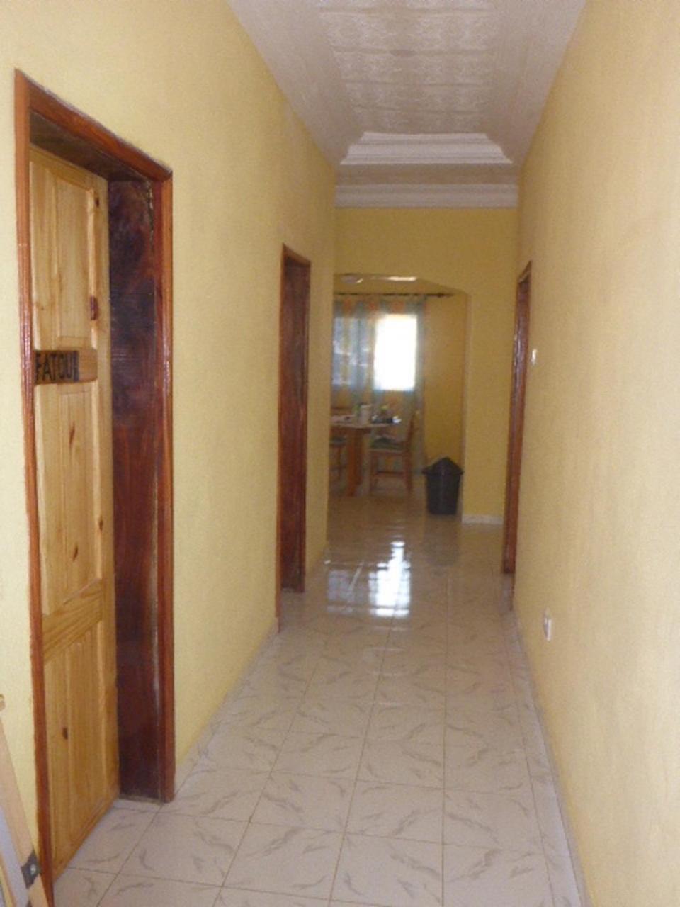 The Compound Bed & Breakfast Bijilo Exterior photo